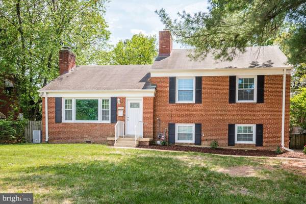 6906 EDGERTON LN, Springfield, VA 22150