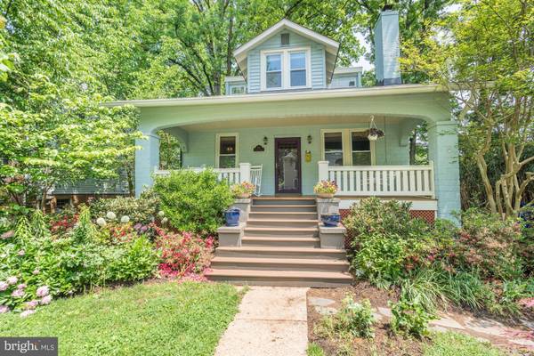 107 IRVING ST N, Arlington, VA 22201