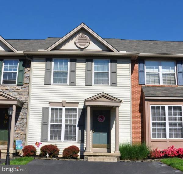 316 HARVEST FIELD LN, York, PA 17403