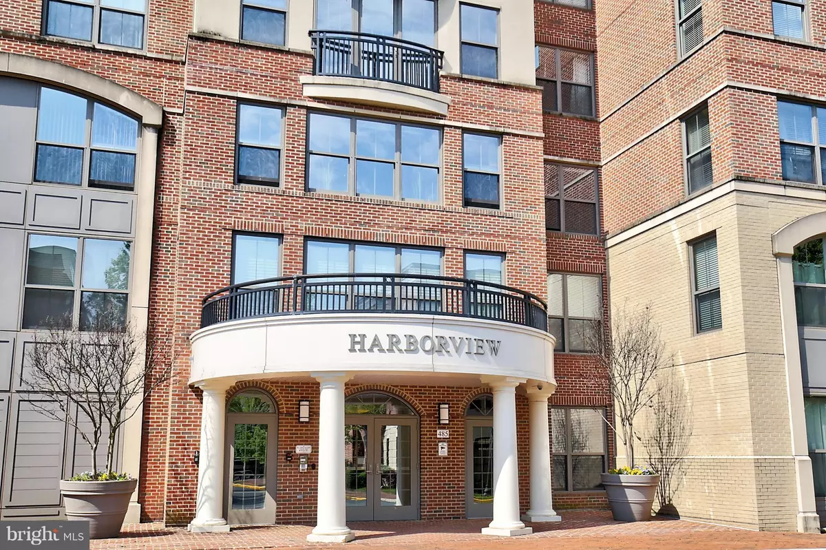 Woodbridge, VA 22191,485 HARBOR SIDE ST #612