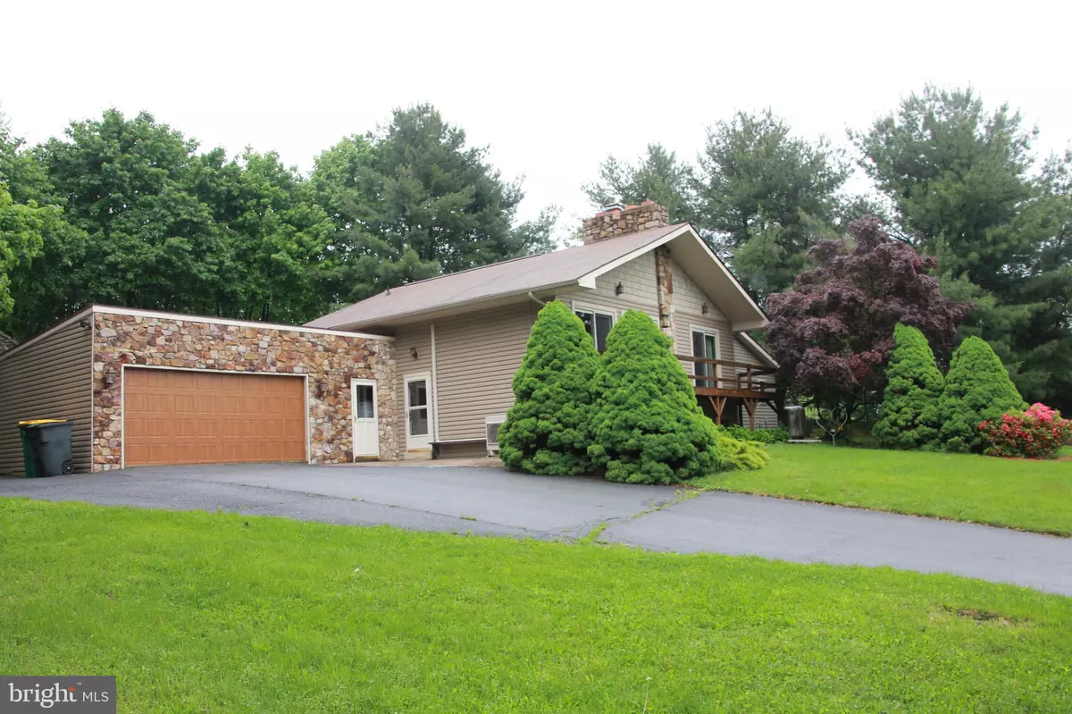 Palmyra, PA 17078,27 VILLA LN