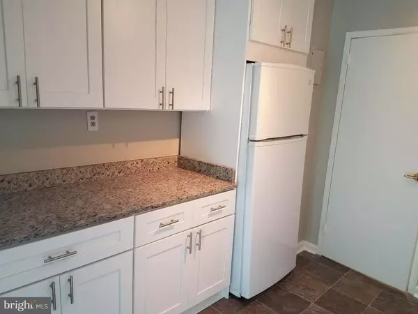 Alexandria, VA 22302,2500 VAN DORN ST #326