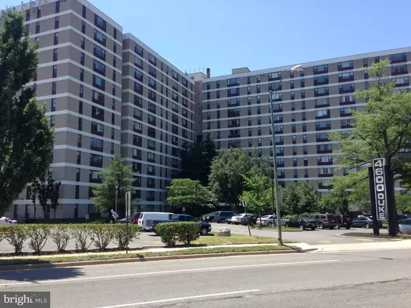 4600 DUKE ST #1220, Alexandria, VA 22304