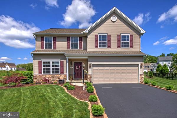 12 GLEN EAGLES DR, Mechanicsburg, PA 17050