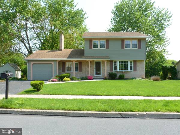 222 BEAVER DR, Mechanicsburg, PA 17050