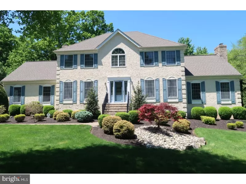 9 SILVER BIRCH CT, Monmouth Jct, NJ 08852