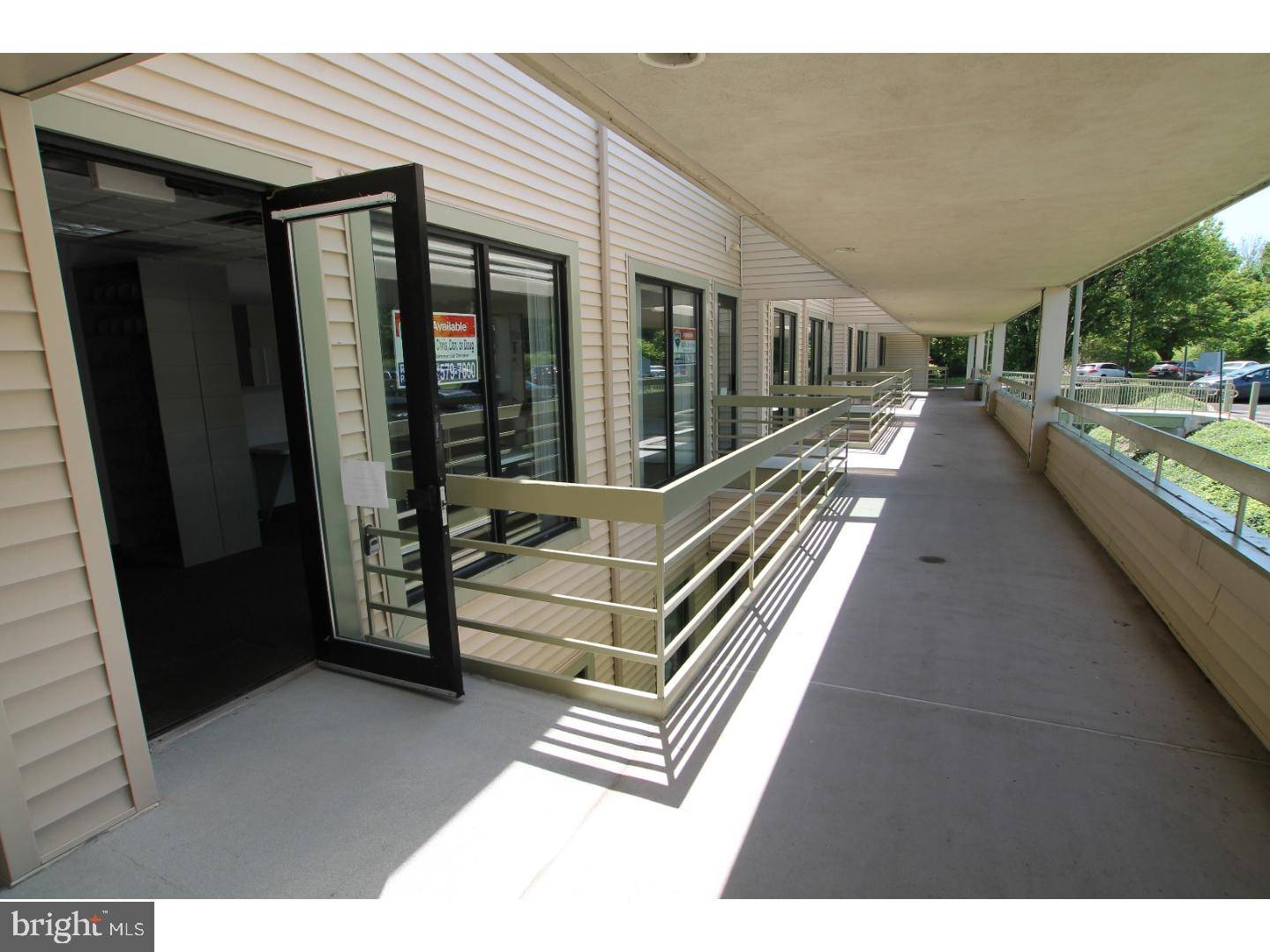 Holland, PA 18966,295 BUCK RD #204