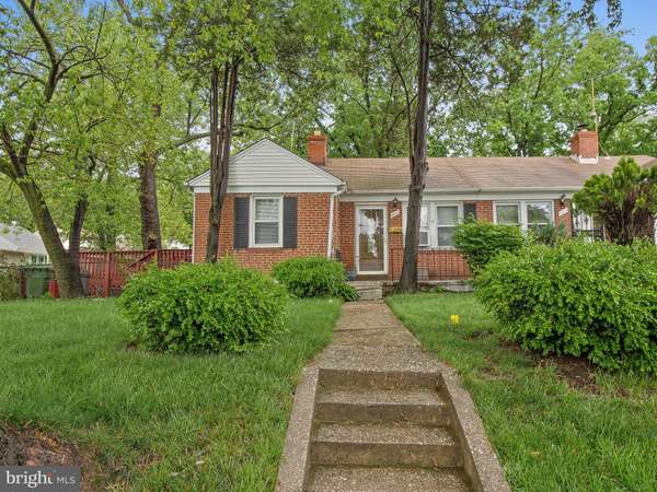 4821 GILRAY DR, Baltimore, MD 21214