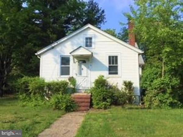 18 MAPLE AVE, Pennsville, NJ 08070