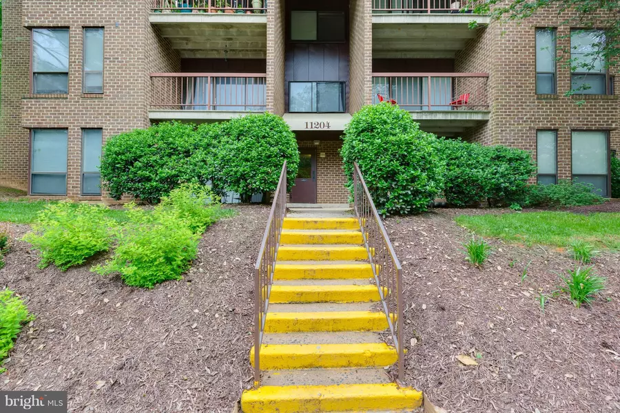 11204 CHESTNUT GROVE SQ #305, Reston, VA 20190