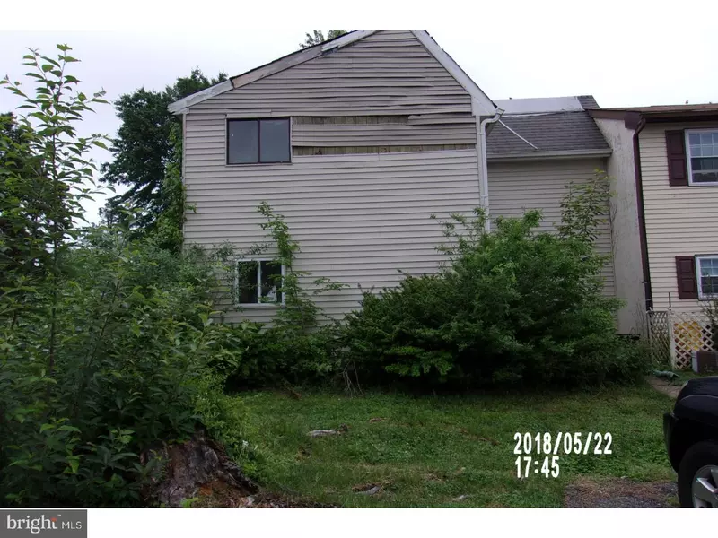 9 PRESIDENTIAL DR, Sicklerville, NJ 08081