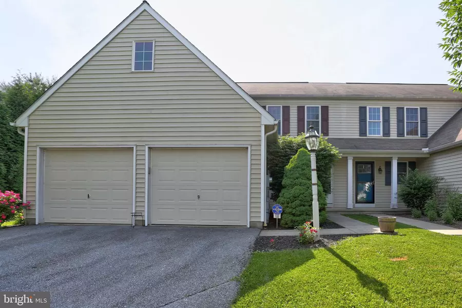 100 EAGLE PATH, Mountville, PA 17554