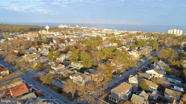 Rehoboth Beach, DE 19971,227 LAUREL ST