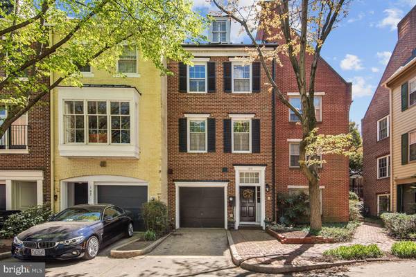 Alexandria, VA 22314,104 WATERFORD PL