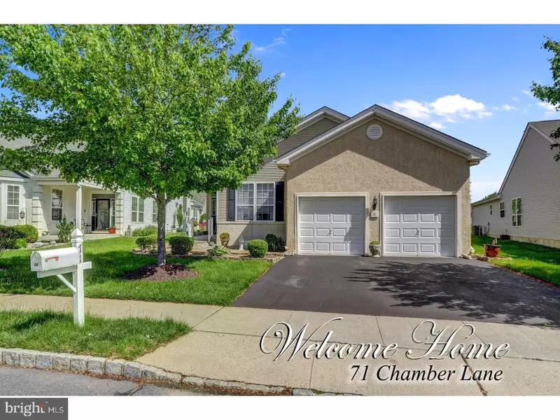 71 CHAMBER LN, Columbus, NJ 08022