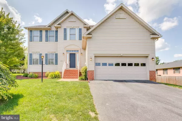 401 AZALEA LN, Martinsburg, WV 25401