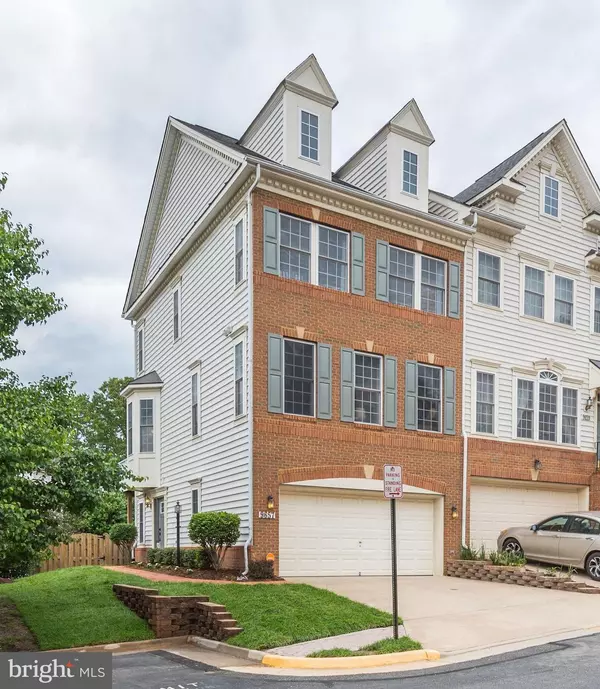 9657 POTTERS HILL CIR, Lorton, VA 22079