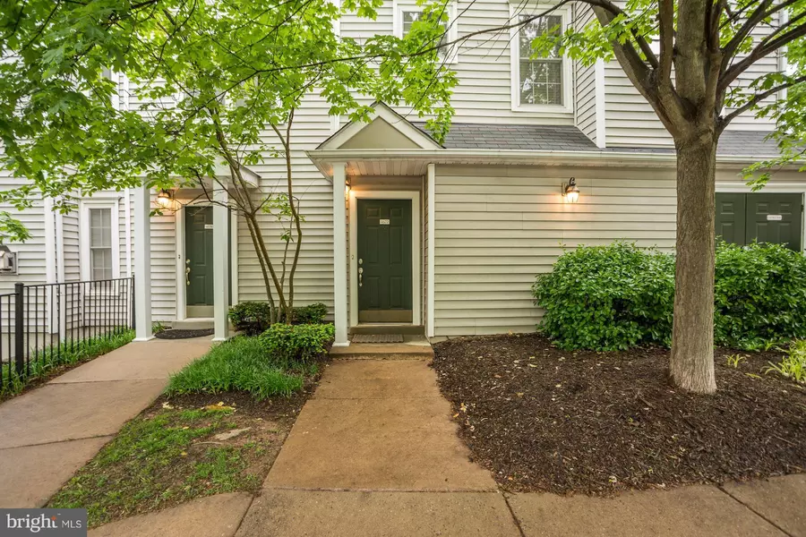 4622 SUPERIOR SQ #4622, Fairfax, VA 22033