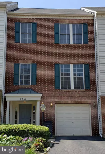 8062 MONTOUR HEIGHTS DR, Gainesville, VA 20155