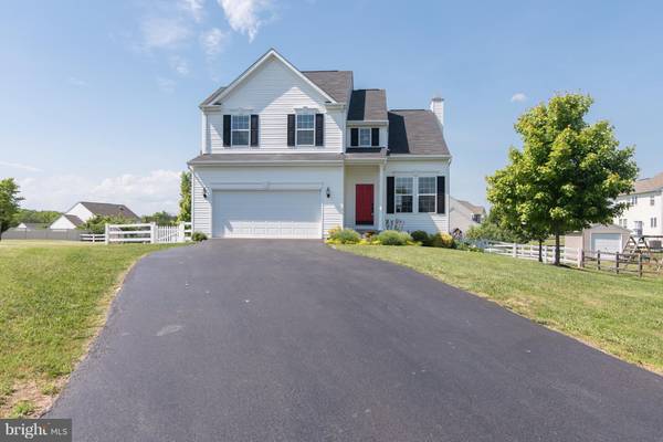 34 NIMBUS DR, Kearneysville, WV 25430