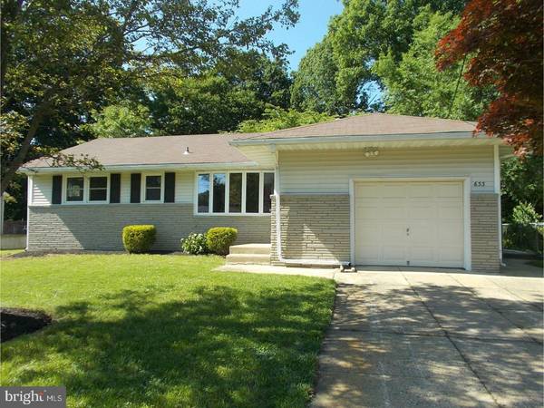 633 PASADENA DR, Magnolia, NJ 08049