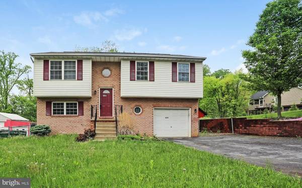 12241 PEN MAR RD, Waynesboro, PA 17268