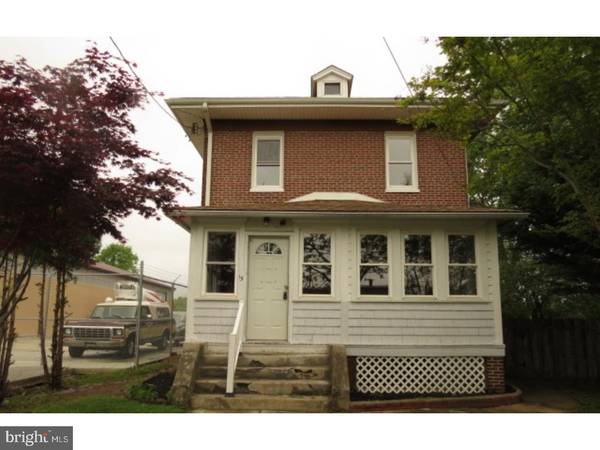 15 GROCE AVE, Glenolden, PA 19036