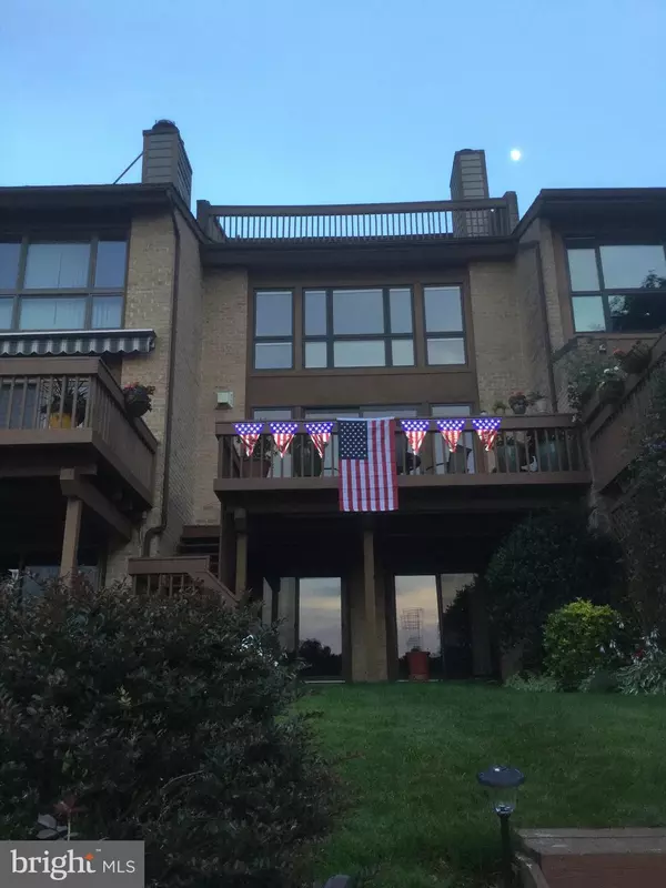 Reston, VA 20191,2010 LAKEWINDS DR