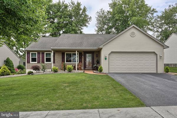 13 THORNDALE DR, Myerstown, PA 17067