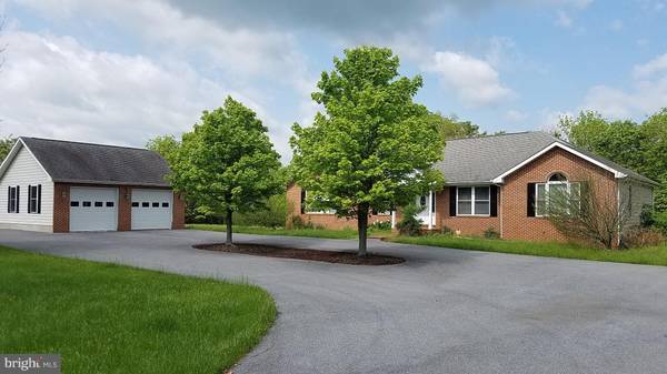 171 PEACH TREE LN, Bunker Hill, WV 25413