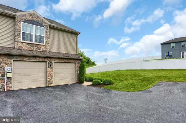 Mechanicsburg, PA 17055,243 SLEEPY HOLLOW DR