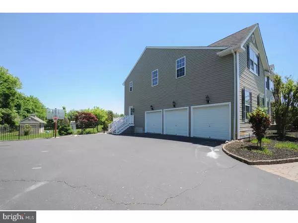 Mullica Hill, NJ 08062,2 WATER VIEW DR