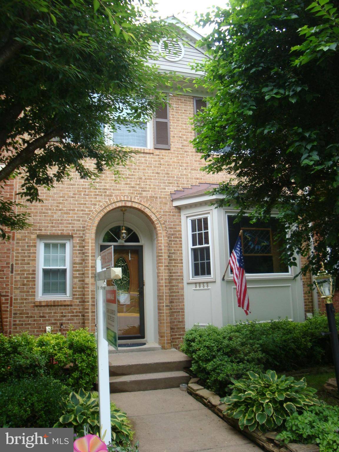 9059 GOLDEN SUNSET LN, Springfield, VA 22153