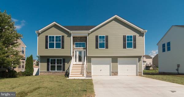 54 CORBIN HTS, Martinsburg, WV 25405