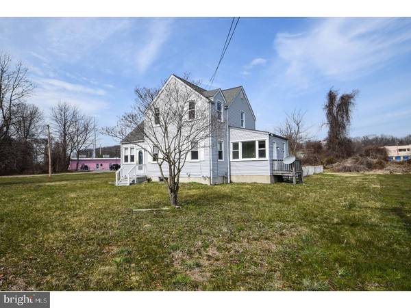 8 KENT AVE, Pennsville, NJ 08070