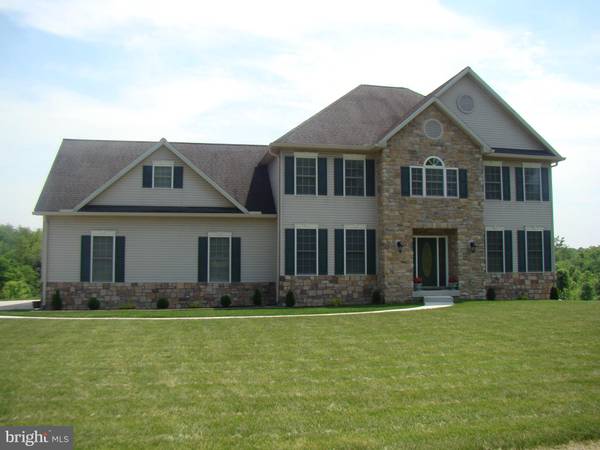 445 CREEK RD, Carlisle, PA 17013