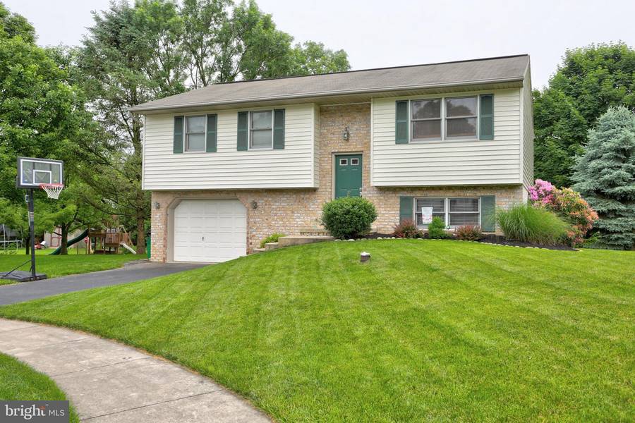 37 WALNUT RUN, Elizabethtown, PA 17022