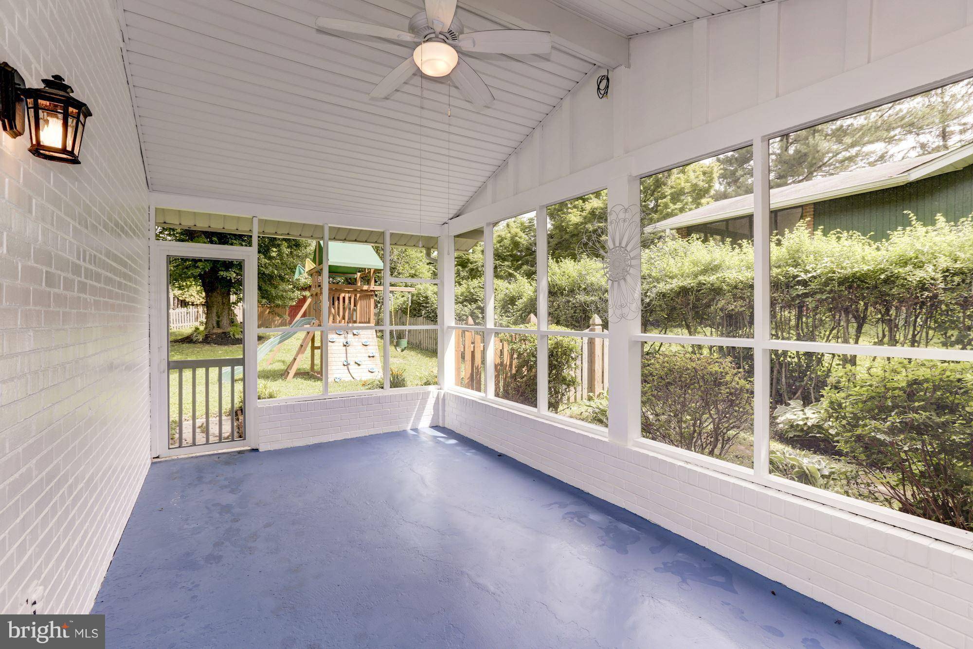 Fairfax, VA 22030,10133 SPRING LAKE TER