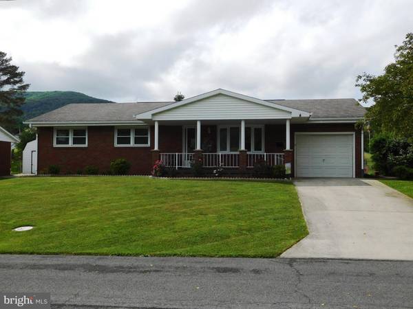 1380 LUDWICK ST, Keyser, WV 26726