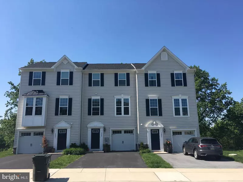 1805 HONEYSUCKLE CT, Downingtown, PA 19335