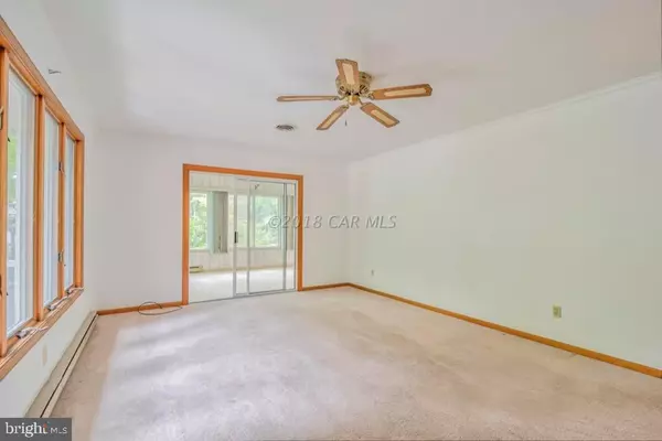 Ocean Pines, MD 21811,1 HELM CT