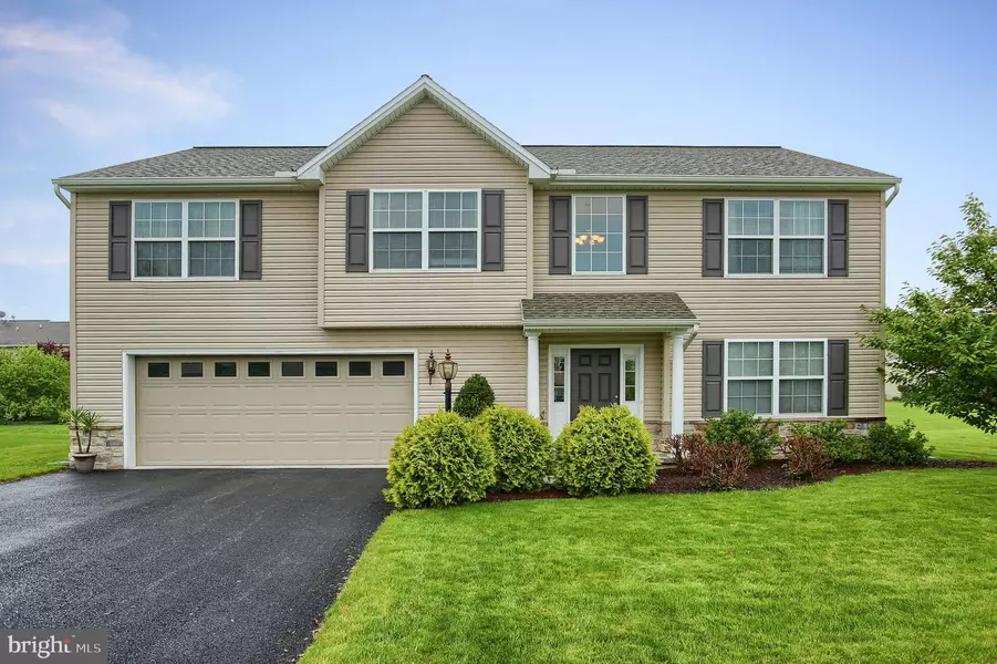 127 HOLLOW LN, Dillsburg, PA 17019