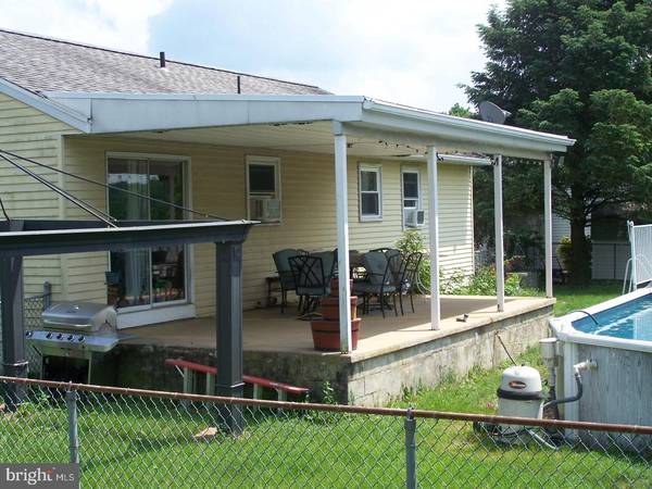 Sinking Spring, PA 19608,157 BEACON RD