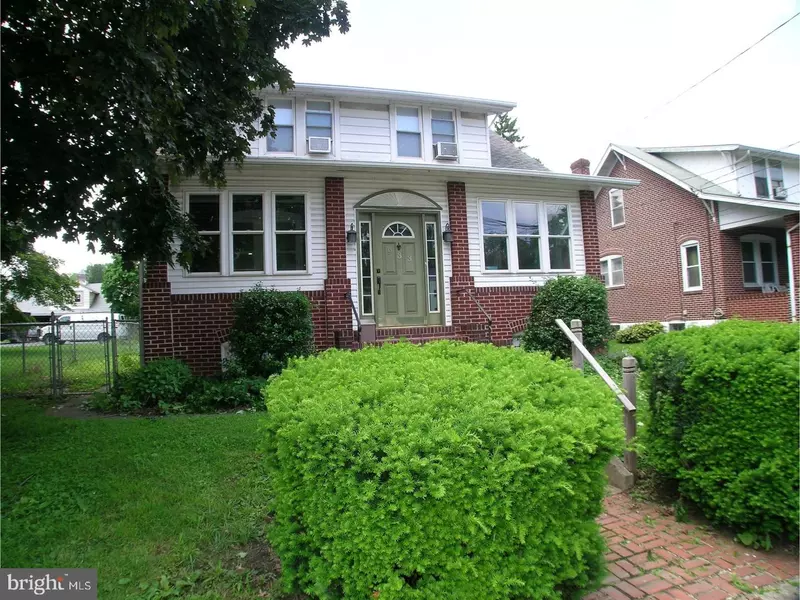 933 WALNUT ST, Royersford, PA 19468