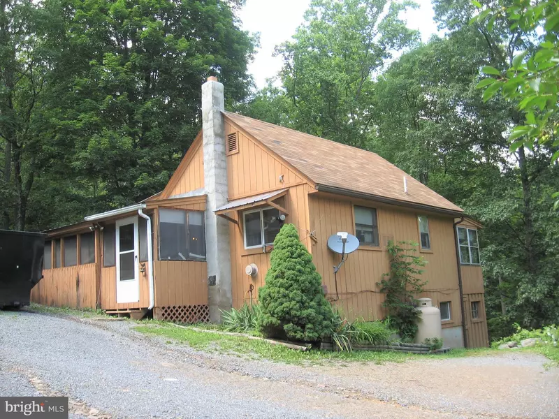 273 FONTHILL LN, Great Cacapon, WV 25422