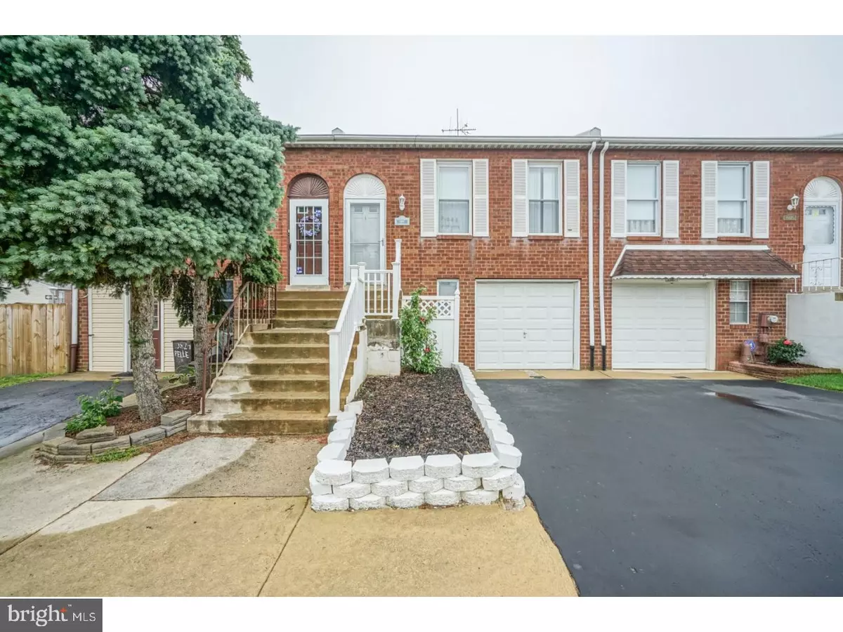 Philadelphia, PA 19154,10827 W PELLE CIR