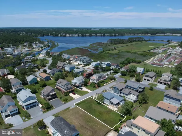 Bethany Beach, DE 19930,329 SEABREEZE DR