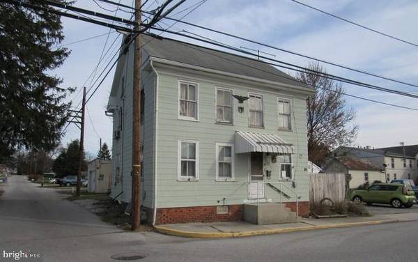 12 N 6TH ST, Mcsherrystown, PA 17344