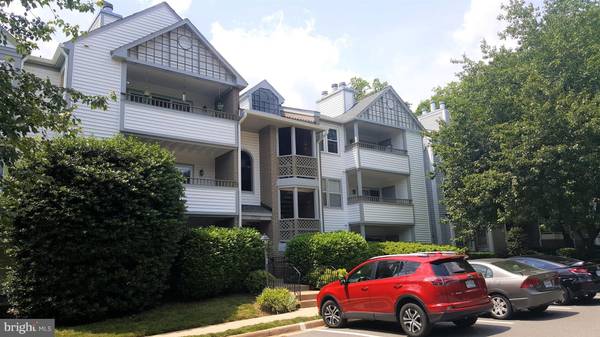 7702 LAFAYETTE FOREST DR #27, Annandale, VA 22003