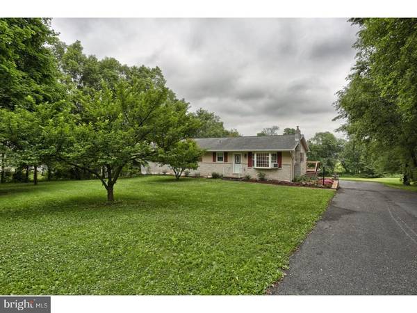 20 W MARKET ST, Myerstown, PA 17067